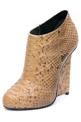 Giuseppe Zanotti fall 2011-12 en elblogdepatricia.com