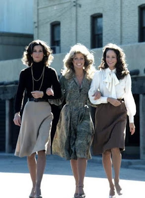 Charlies Angels 1976 Series Farrah Fawcett Kate Jackson Jaclyn Smith Image 2