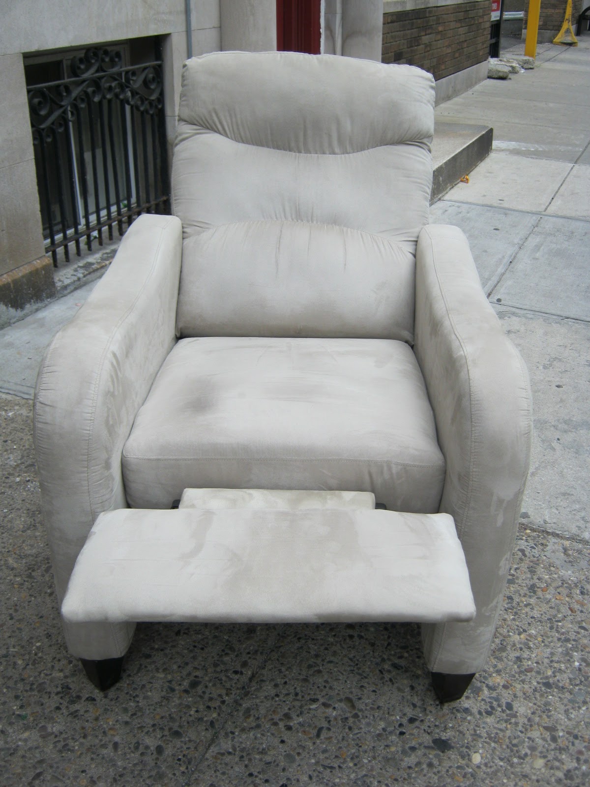 Uhuru Furniture & Collectibles: Microfiber Recliner SOLD
