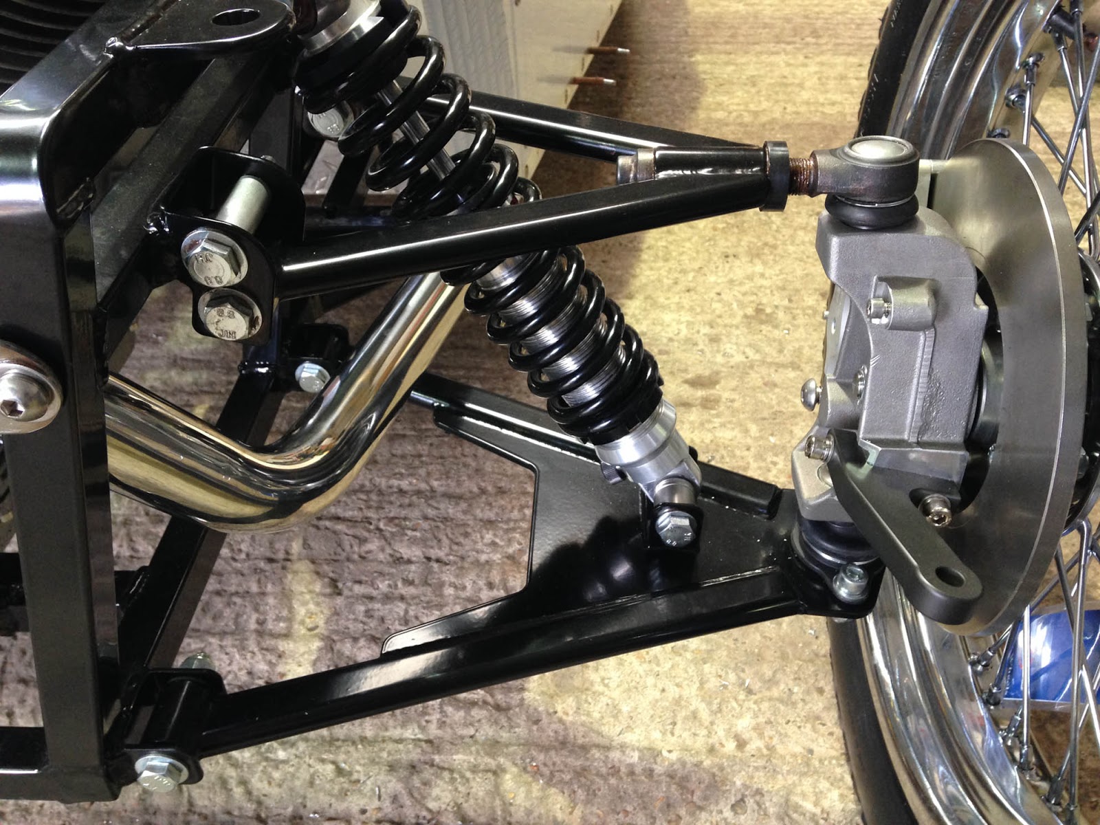 Aero Cycle Car's replica Morgan three wheeler kit build.