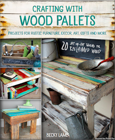 pallets, reclaimed wood, book, beyond the picket fence, http://bec4-beyondthepicketfence.blogspot.com/2015/03/drink-up-healthy-yummy-concoction.html
