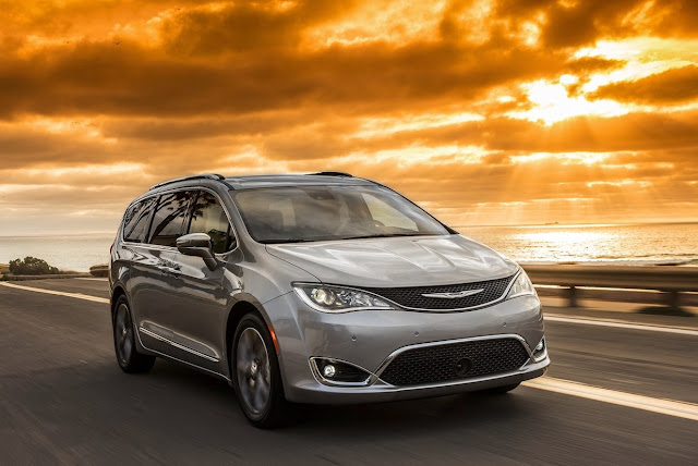 Pacifica 2017 Chrysler Pacifica