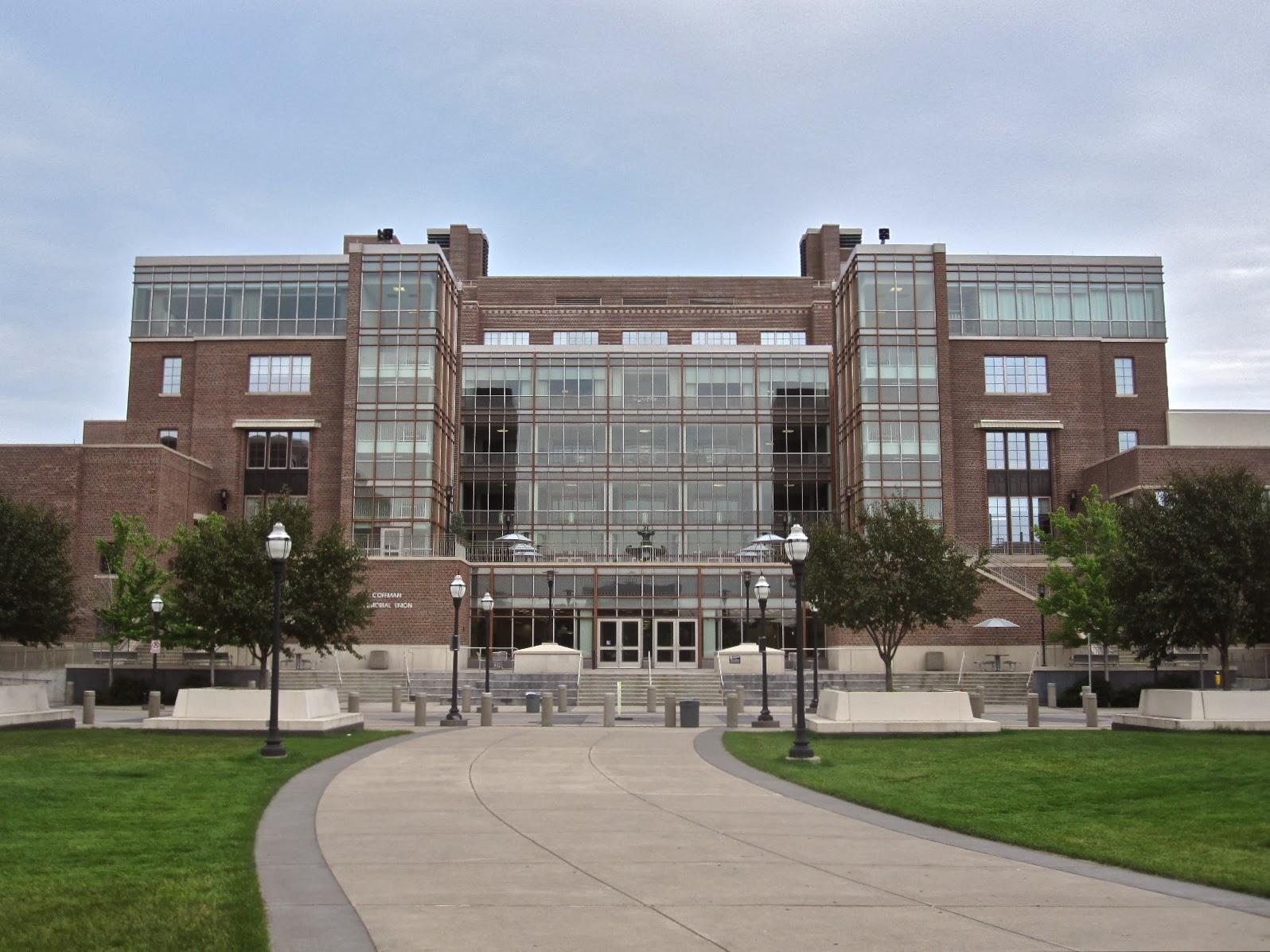 University of Minnesota Twin Cities Campus Tour (6) East Bank Student Unions and Services