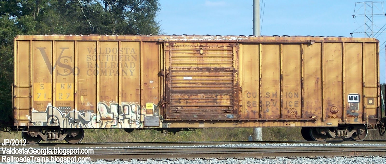 RAILROAD Freight Train Engine EMD GE Boxcar BNSF,CSX,FEC