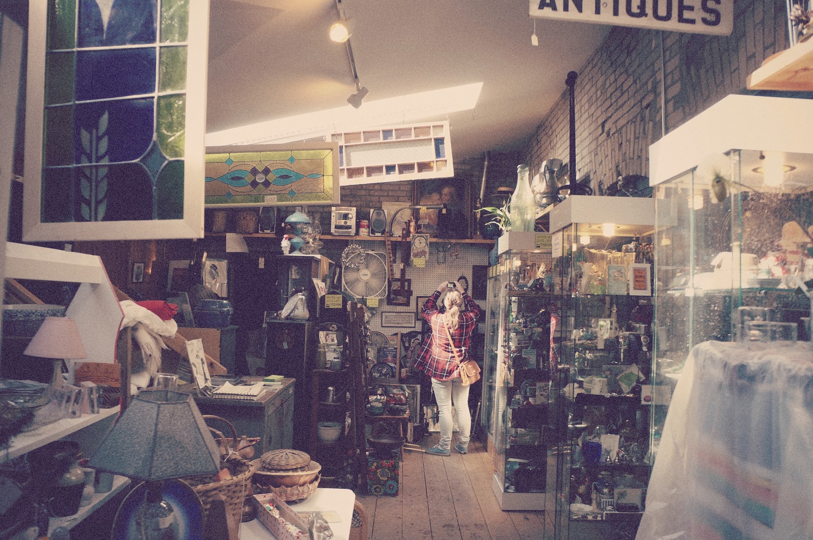 Curbside Fashion Vintage Shopping in St. Paul, MN!