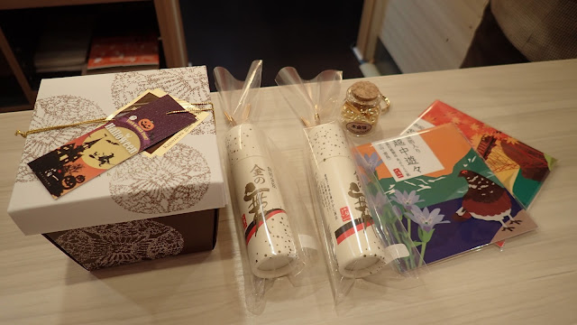 冰見市隣近金澤,所以都有唔少金泊紀念品