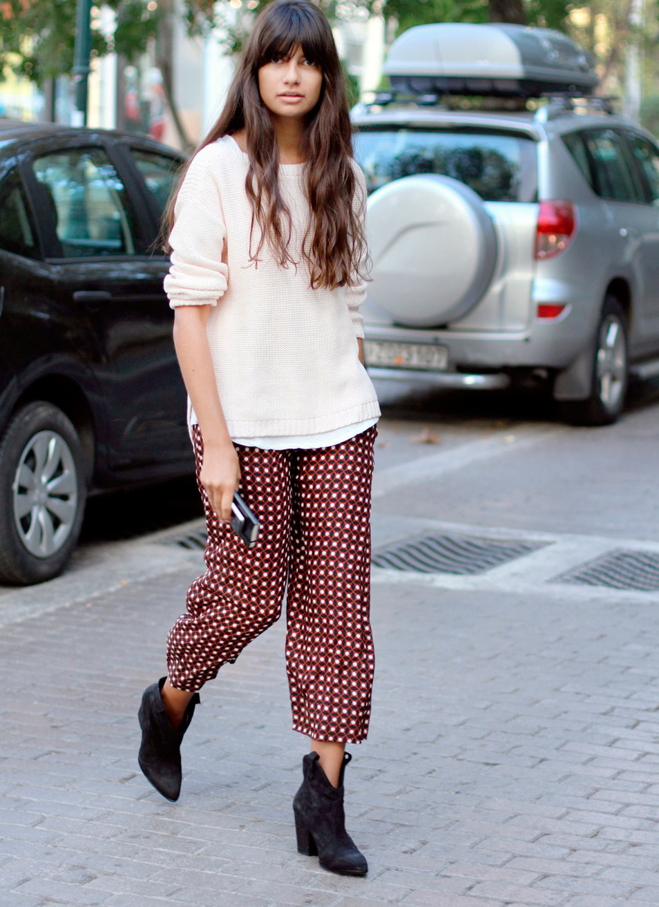 Стрит стайл белая рубашка оверсайз. Modes style. Модные стильные юбки. Платье с кожаной курткой. Осенние образы.