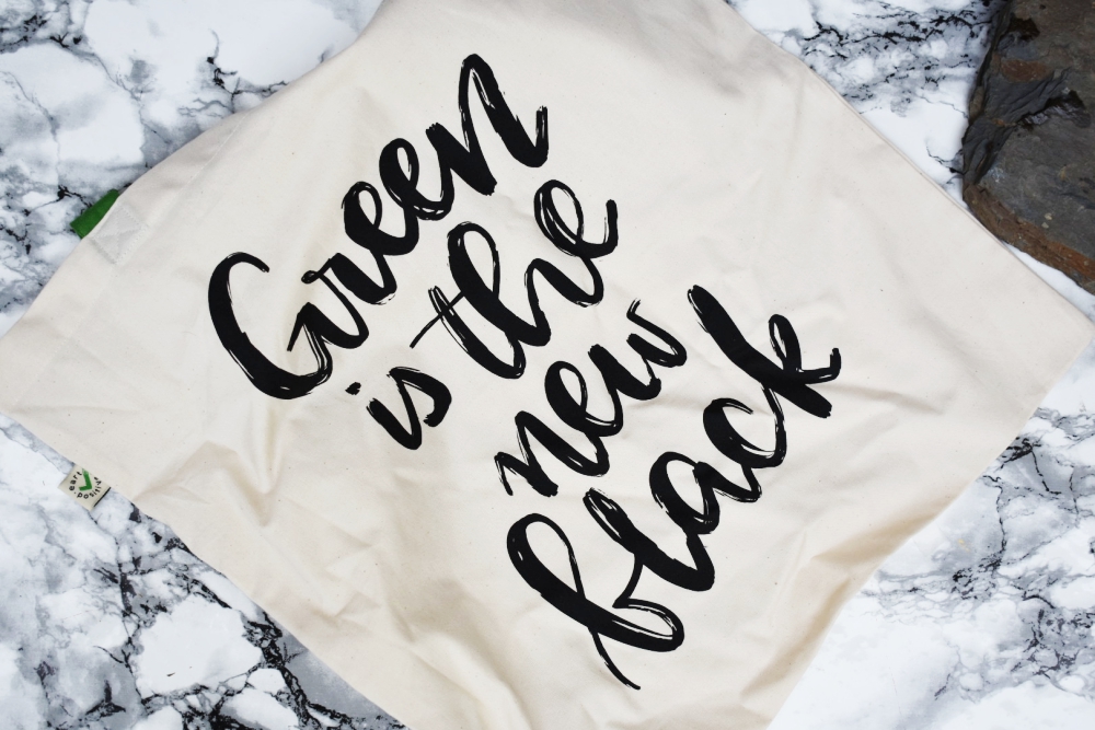 Beutel mit Lettering-Print