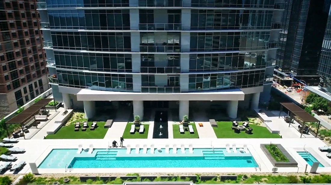 25 Photos vs. 200 Congress Ave #33DN, Austin, TX Interior Design Luxury Condo Tour