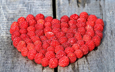 strawberry heart wide resolution hd wallpaper