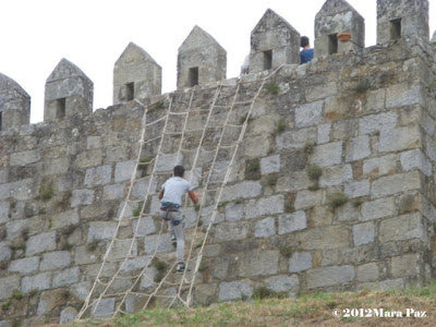 scaling Santa Maria da Feira Castle walls