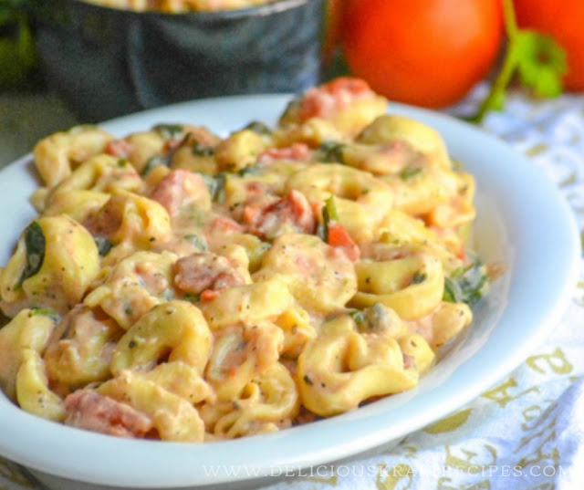 CREAMY TORTELLINI WITH SPINACH AND TOMATOES