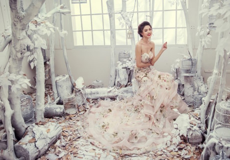 Ngam nhan sac long lay cua 15 nu sinh DH Ngoai thuong - Anh 9