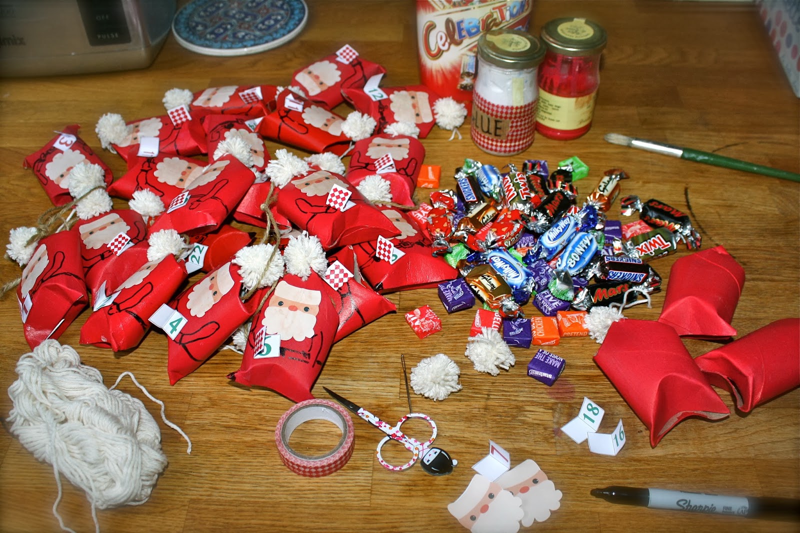 handmade-advent-calendar-mrs-fox-s-life-home-crafts-and-parties