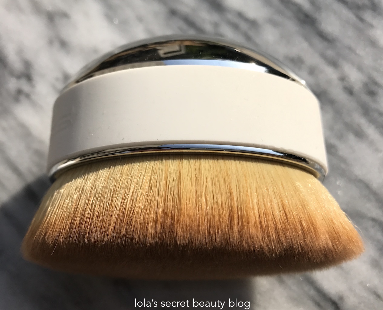 lola's secret beauty blog Artis Palm Brush, Artis Brush Cleaning Pad