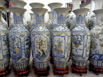 Lọ Lộc Bình Gốm Sứ Bát Tràng Giá Bao Nhiêu Tiền? Lọ Lộc Bình Gốm Sứ Bát Tràng Giá Bao Nhiêu Tiền?