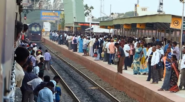 train running late behind schedule