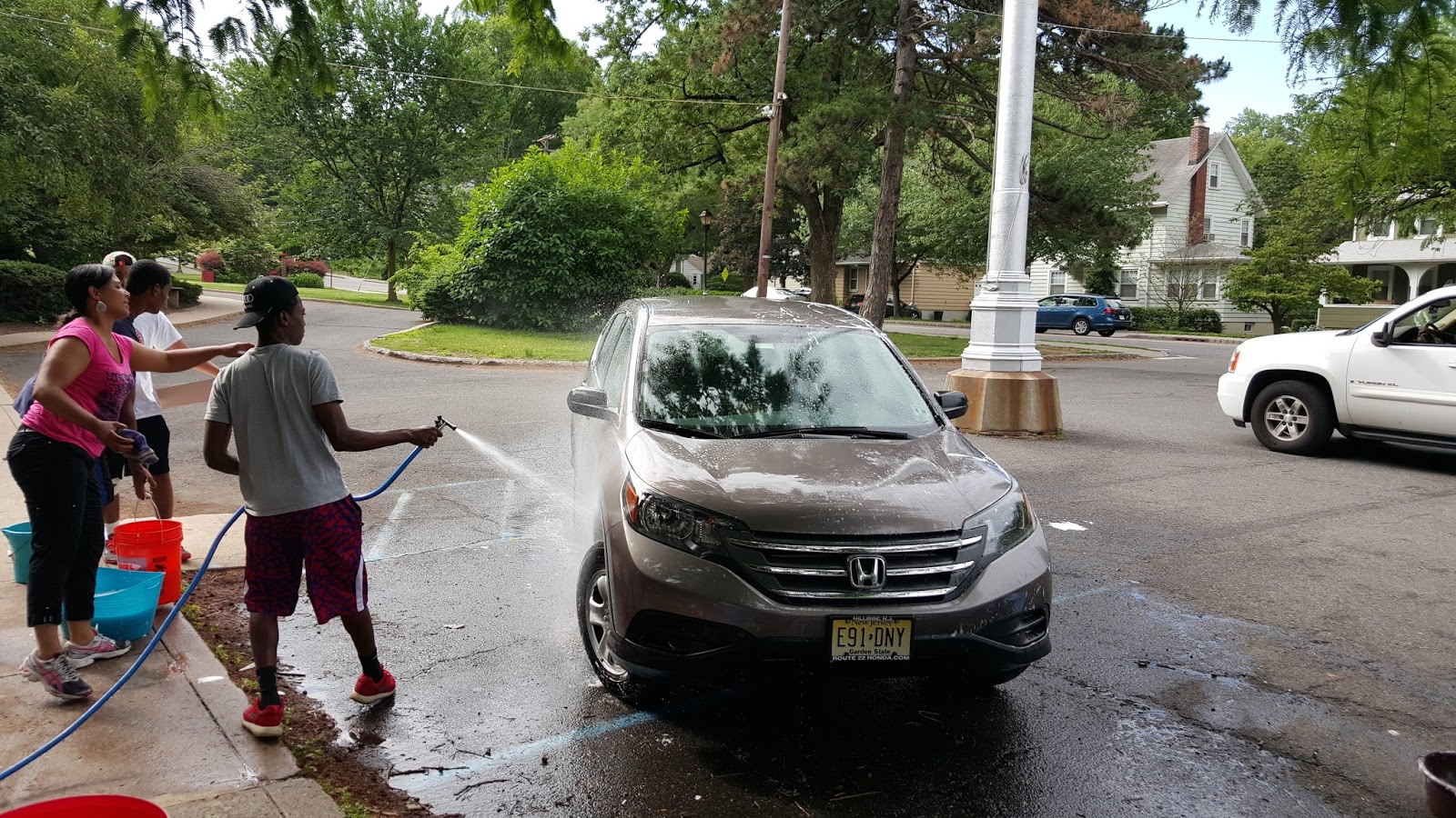 CHS TRACK TEAM CAR WASH TODAY