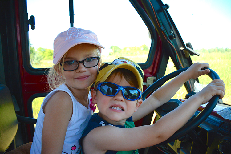 Kane & Elena come to play | My Darling Days Kane & Elena come to play | My Darling Days