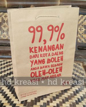 Tas Kertas Oleh-oleh Khas Makassar