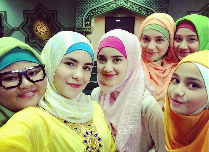 Foto para pemain Aisyah putri the jilbab in love
