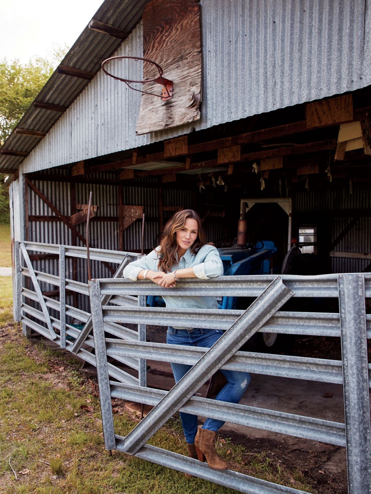 Jennifer Garner – Southern Living Magazine September 2018 – Celeb Central