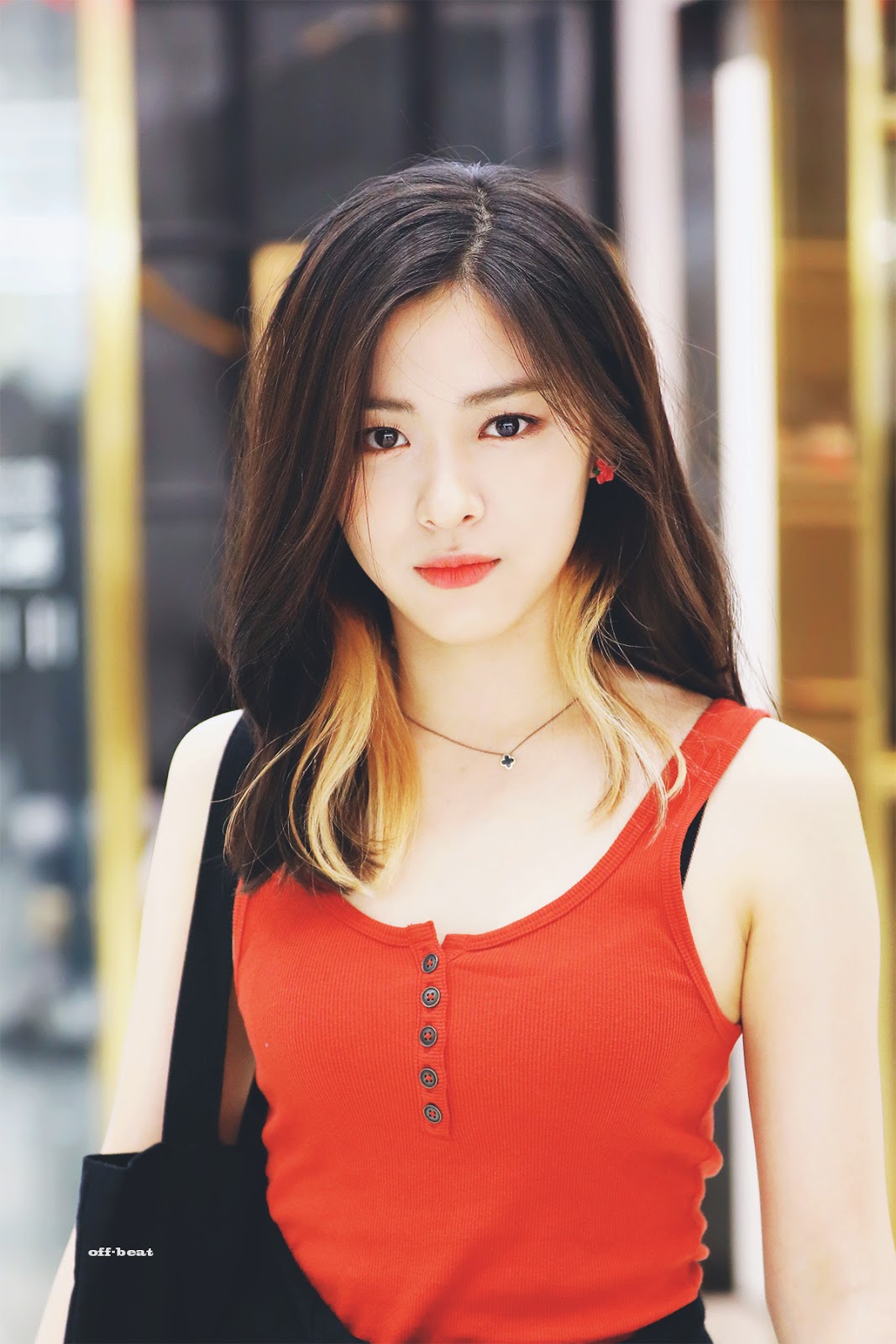 취향저격하던 날의 있지 ITZY 류진 분위기 모음.jpgif | 인스티즈