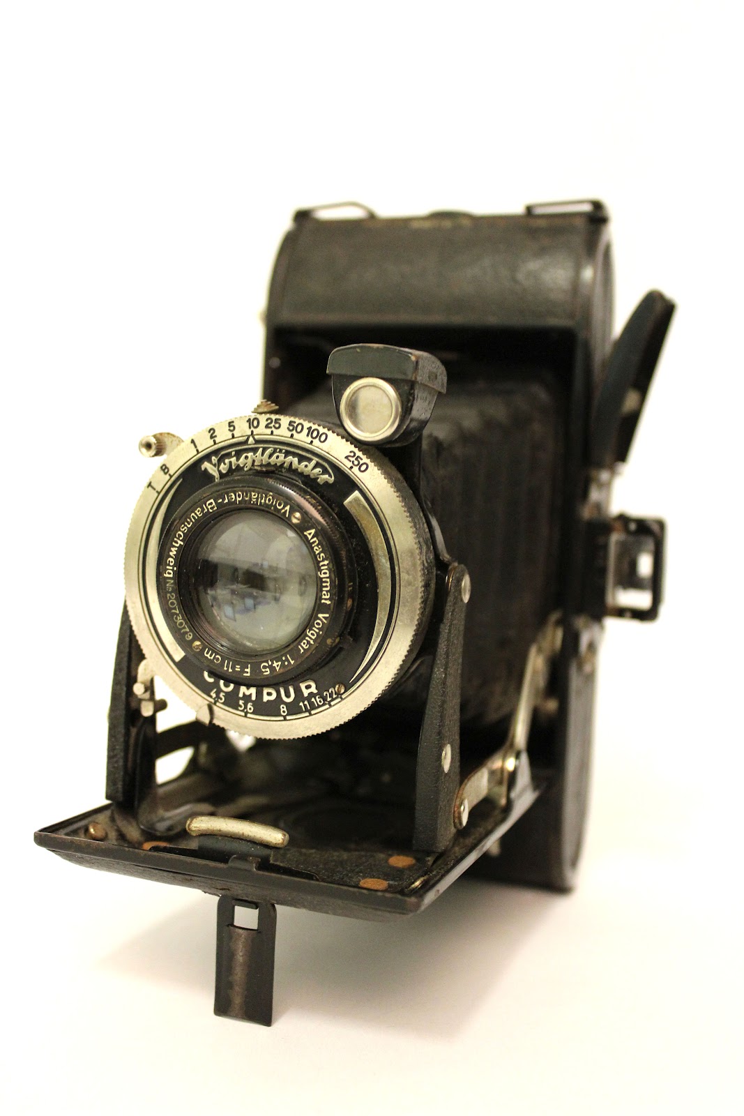 Interactive Arts Blacklight Gallery. Studio Photographing