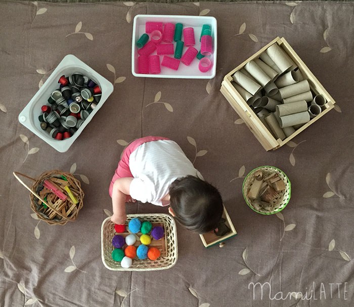 CRECIENDO FELICES: 12-18 MESES: ACTIVIDADES, JUGUETES Y MATERIALES