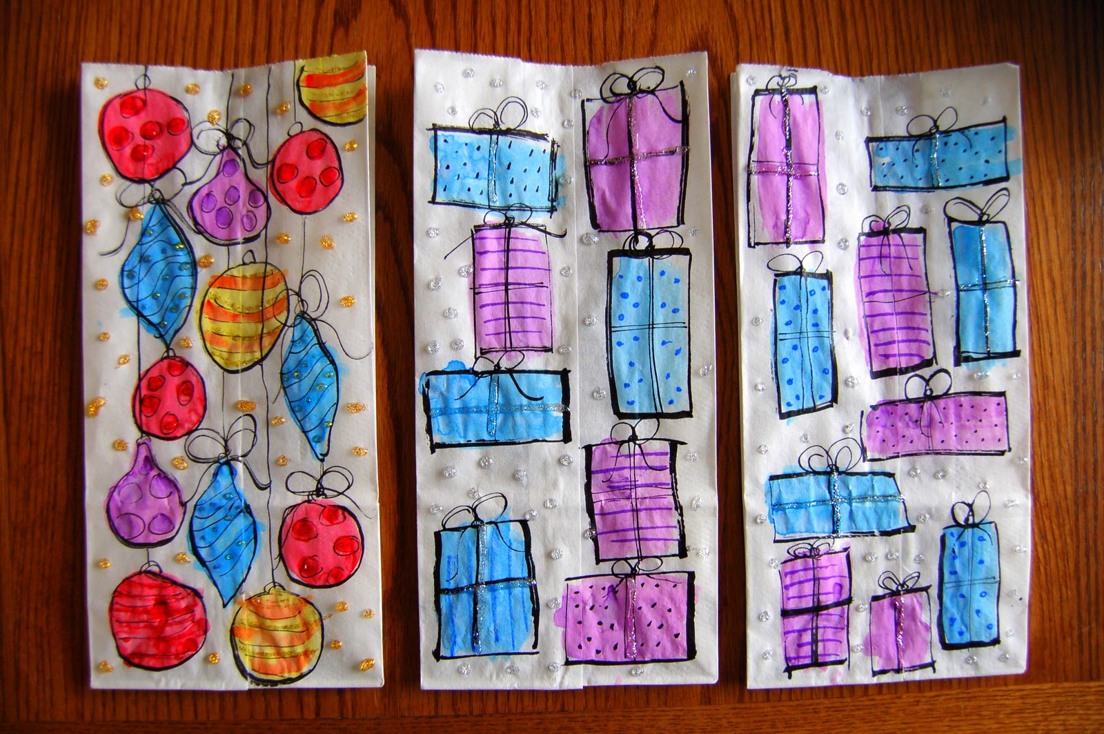 DIY Christmas Gift Bags - I Heart Crafty Things