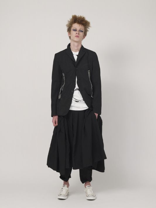 Collection：2019 S/S BLACK COMME des GARCONS｜コムデギャルソン店舗マップ