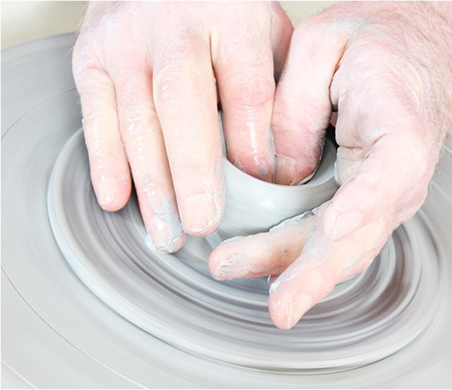 alisaburke throwing a pot the basics