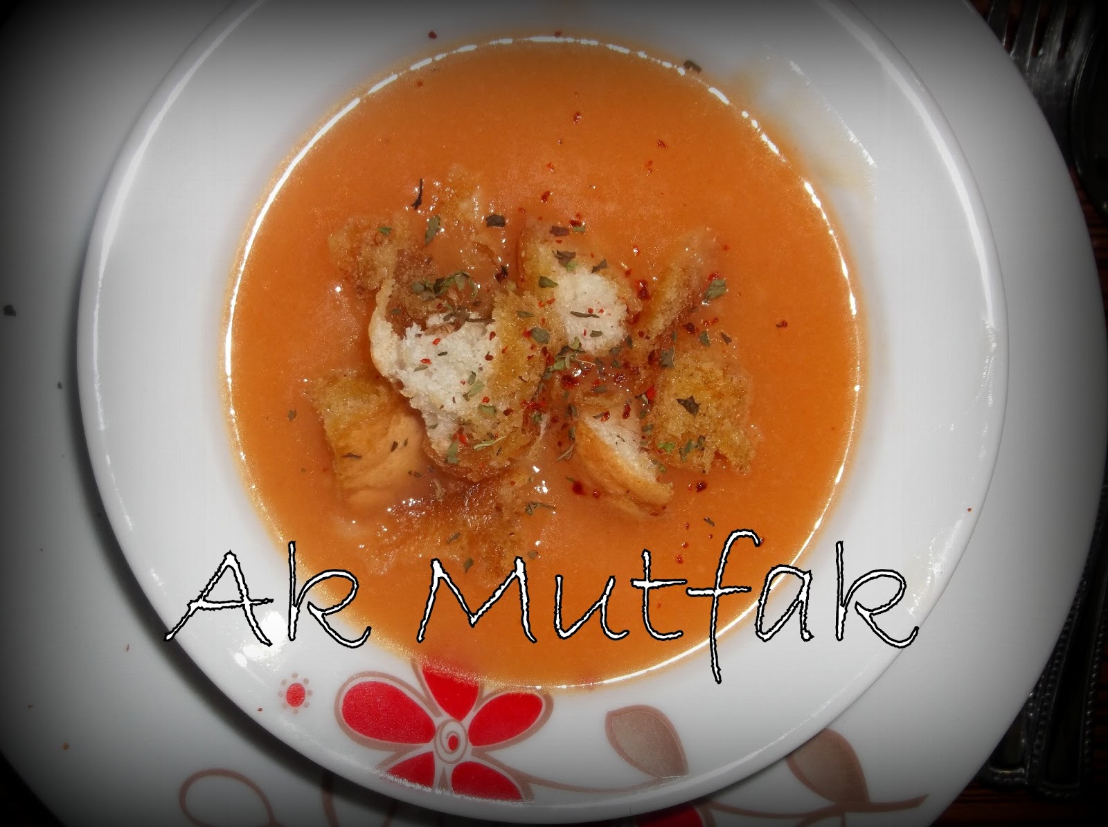 Ülkemizden ve Uzak Doğudan Nefis Yemek Tarifleri Kıtır Ekmekli Tarhana