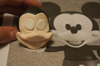 Ceramics : It's Just Dirt: Fimo Mickey Mouse : Part 1