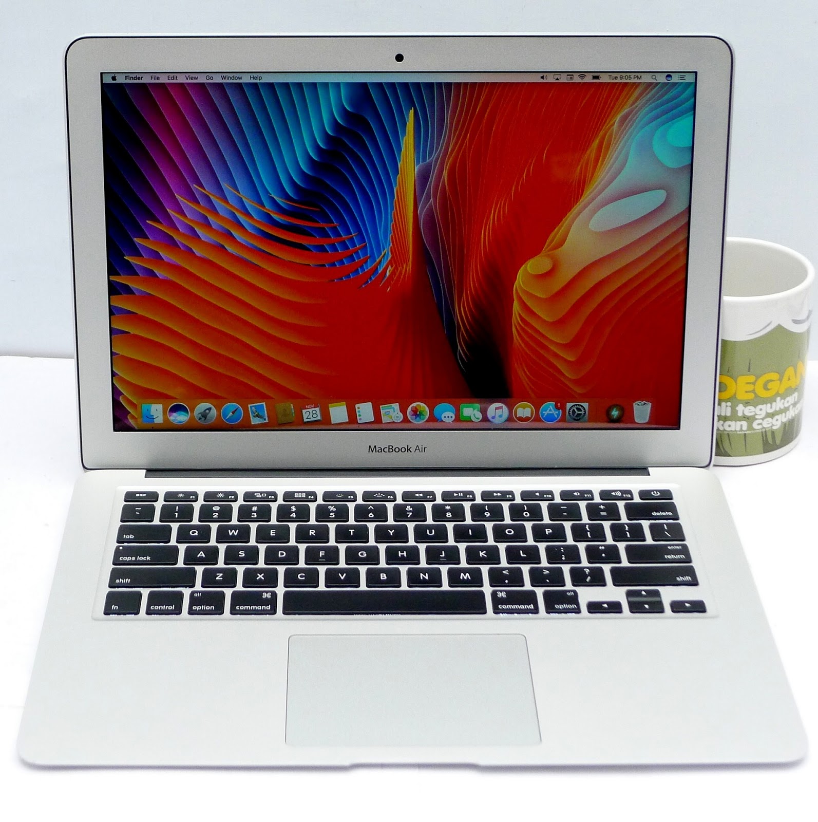 Jual MacBook Air Core i7 13 inchi Second di Malang | Jual Beli Laptop