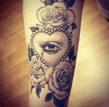 rose thigh tattoos