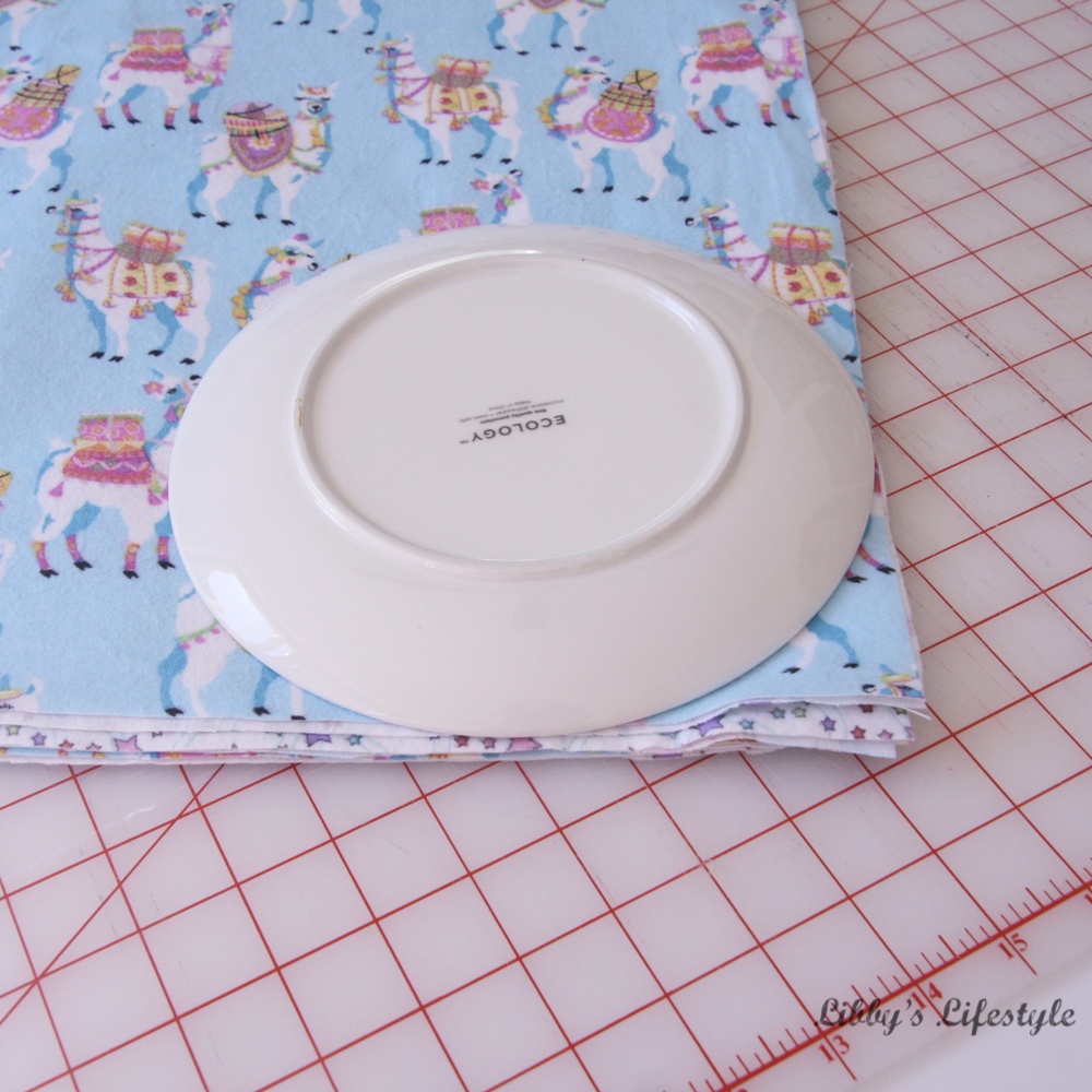 Receiving blanket, swaddling blanket tutorial the perfect gift for any new born or mumtobe