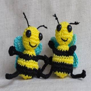 PATRON ABEJA AMIGURUMI 24751