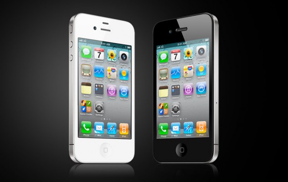 Apple-White-iPhone-4-vs.-Black-iPhone-4-580x368.jpg