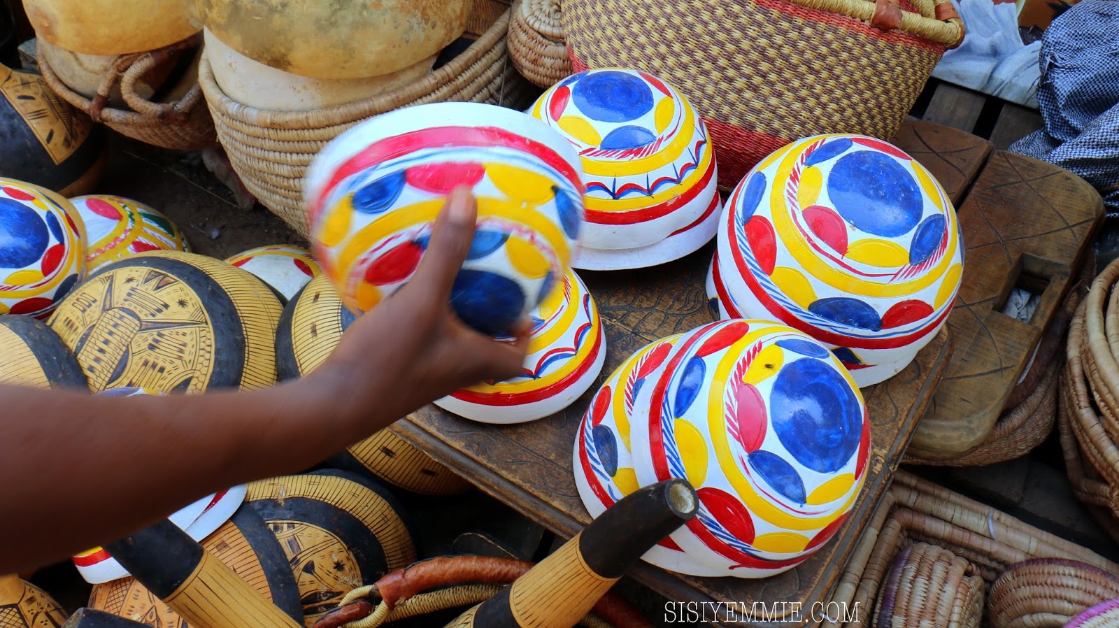 MY QUICK VISIT TO THE ARTS AND CRAFTS VILLAGE, ABUJA SISIYEMMIE