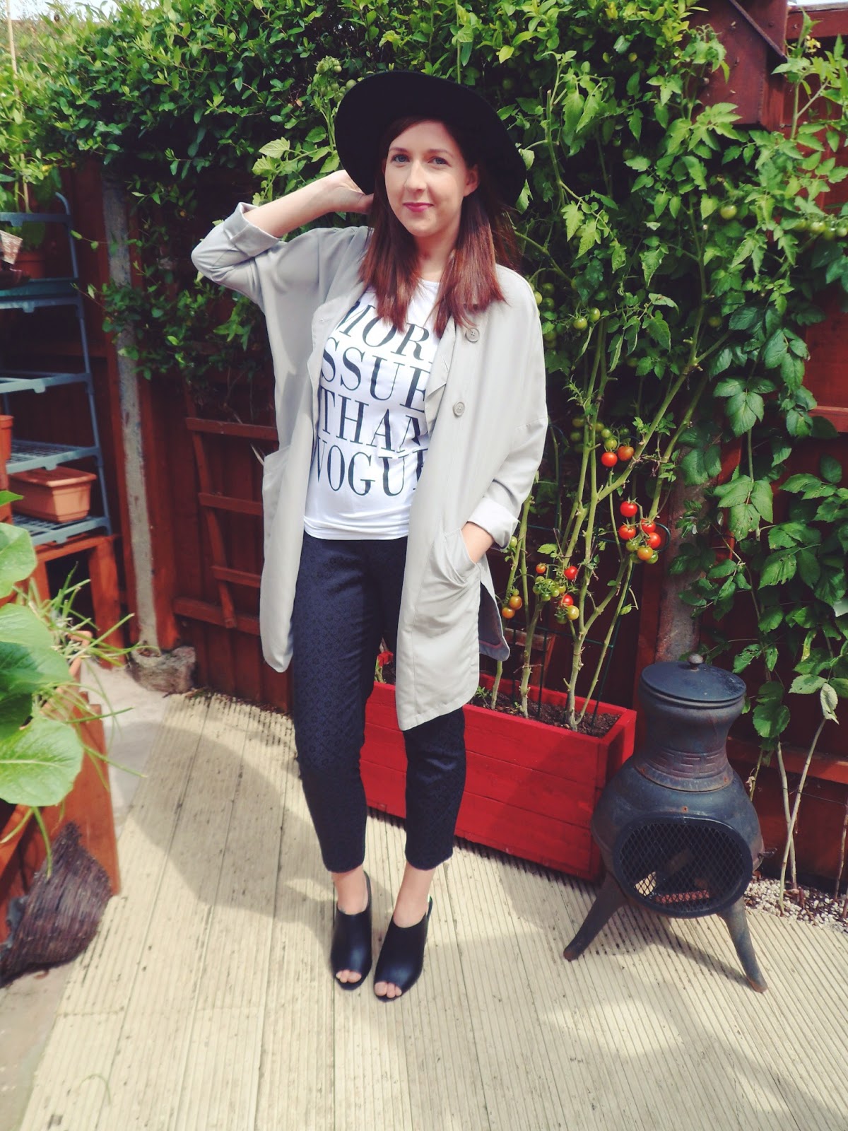 primark, dustypink, ootd, wiw, Outfit of the Day, whatimwearing, asseenonme, ASOS, fedora, cigarettetrousers, dustercoat, vogue, moreissuesthanvogue, mules, black, white, grey, 