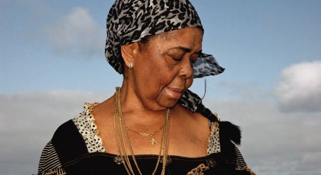 CESÁRIA ÉVORA