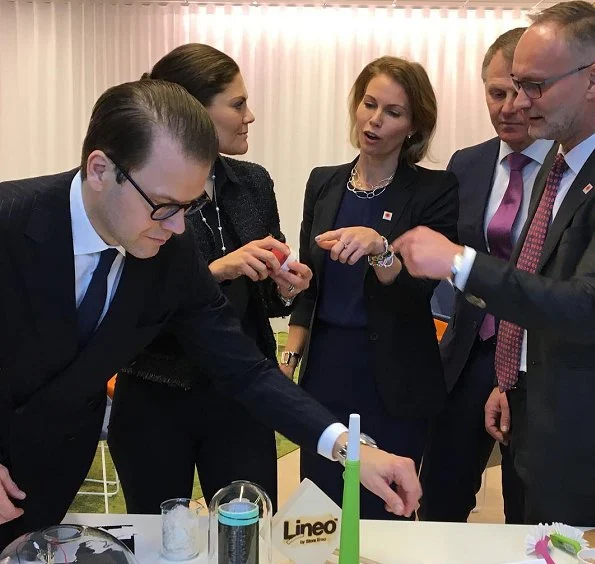 Crown Princess Victoria and Prince Daniel visited Stora Enso's Innovation Centre