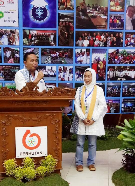 Ketua Umum DPD HA IPB Jabar terpilih Yana Hawi Arifin dan Sekjen Rini Yusuf. Foto : dok HA IPB DPD Jabar. Ketua Umum DPD HA IPB Jabar terpilih Yana Hawi Arifin dan Sekjen Rini Yusuf. Foto : dok HA IPB DPD Jabar.