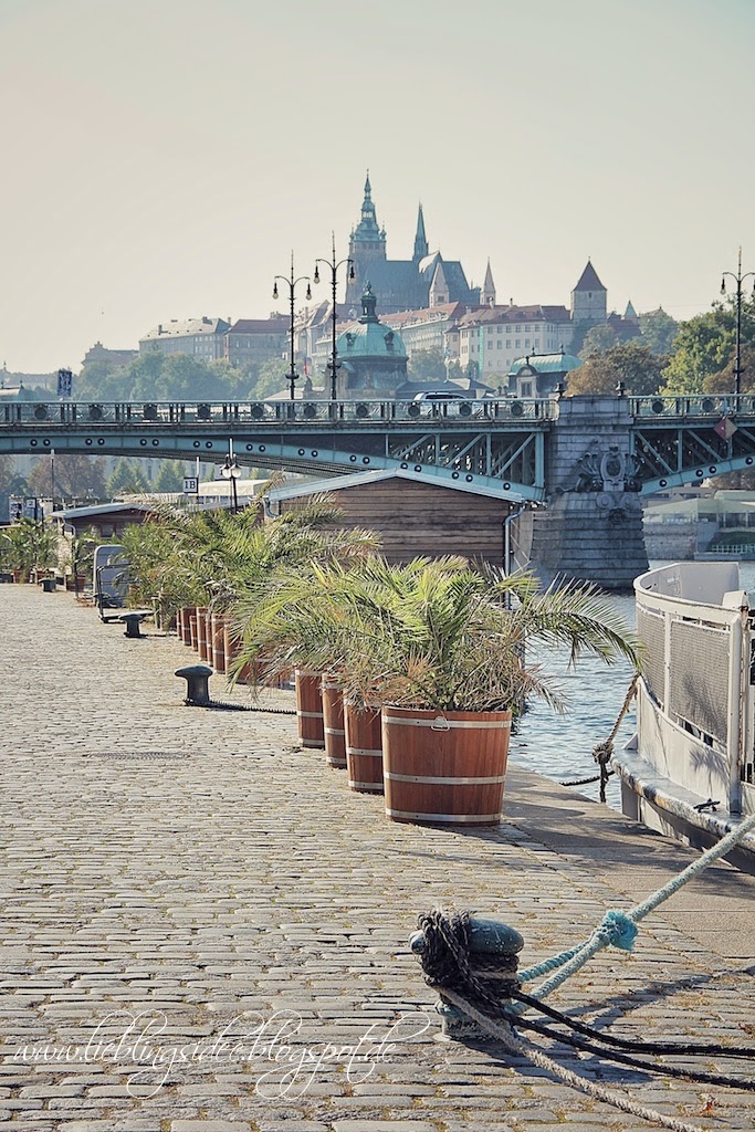 Living By Lysa Quiet In Prague