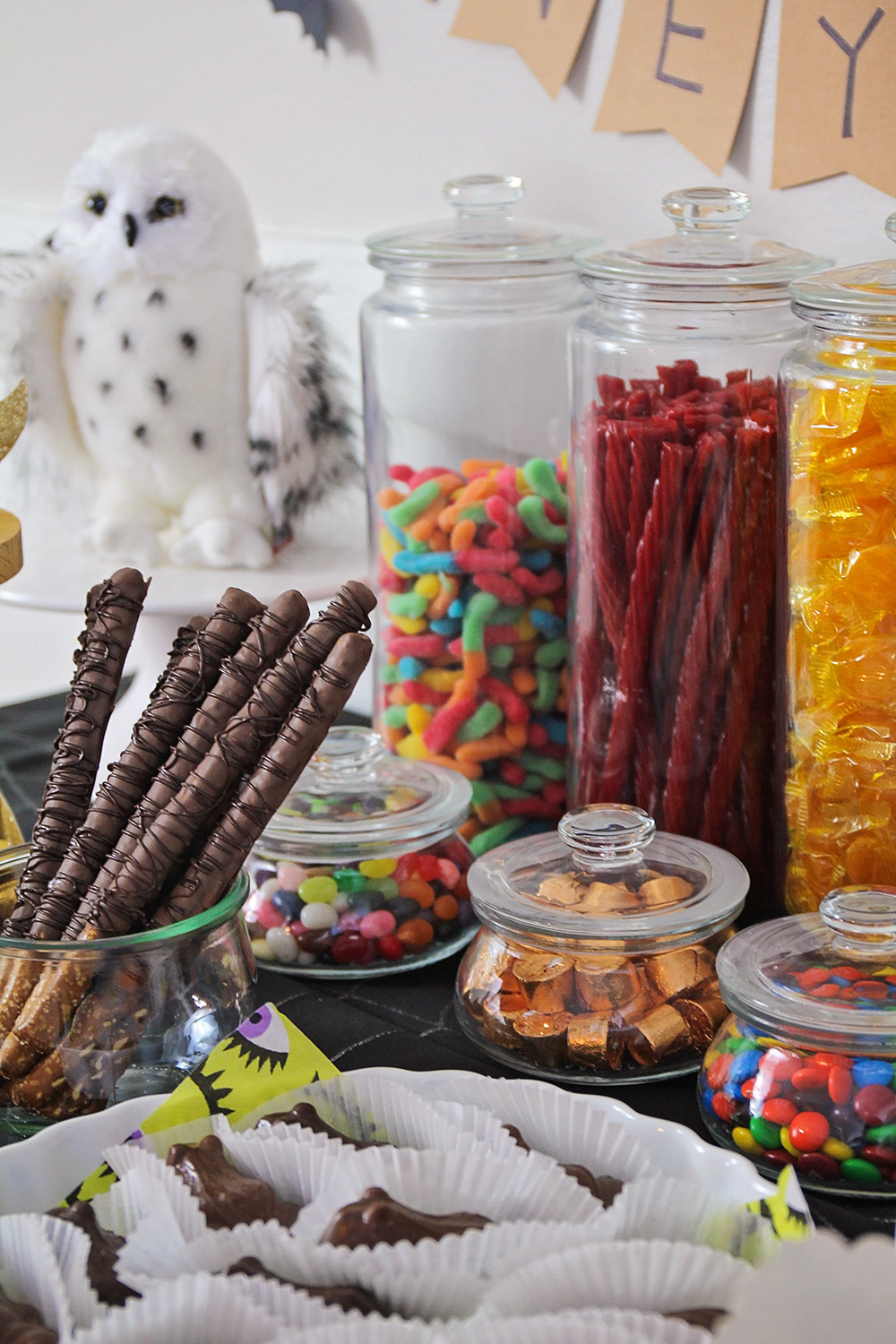 Set up your own version of the famous Honeydukes sweet shop with these fun and easy ideas and recipes!