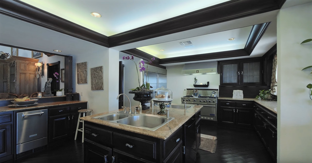 Tour 577 Ocean Blvd, Golden Beach, FL vs. 34 Mansion Interior Design Photos
