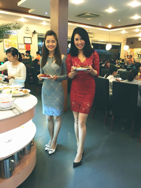 Buc anh doi lap gay bao cua hot girl ngan hang - Anh 7