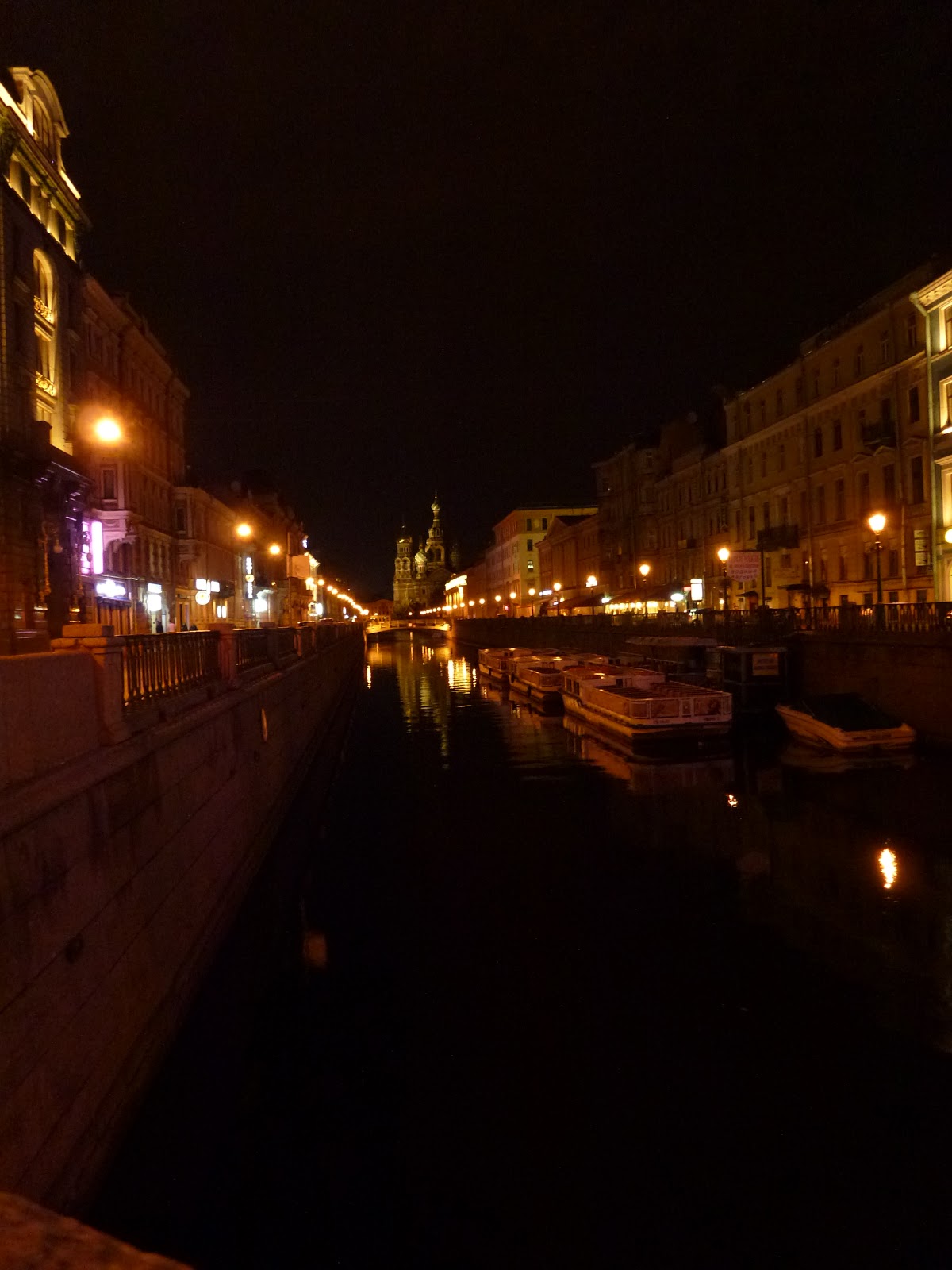 Comme un rêve de pierre Veuve royale, elle s'incline