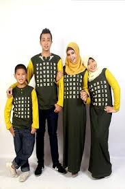 Baju Kaos Muslim Pasangan Keluarga Modern Baju Kaos Muslim Pasangan Keluarga Modern